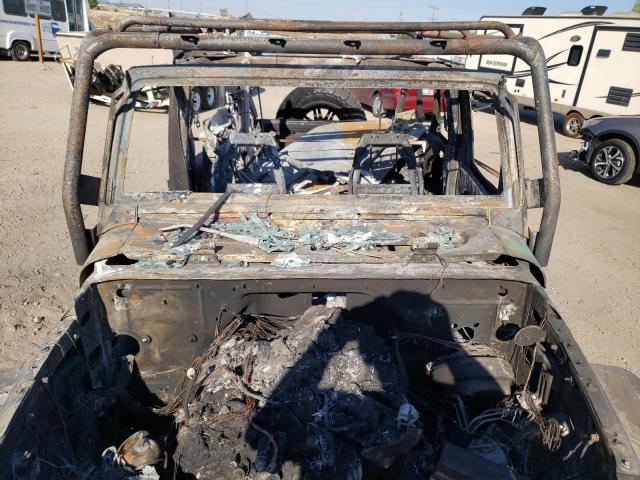 1C4HJWEG9JL894069 Jeep Wrangler Unlimited Sahara