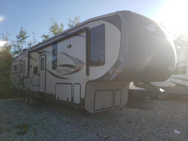 Salvage cars for sale from Copart Appleton, WI: 2013 Coachmen Camper