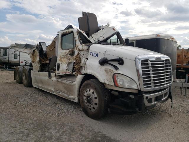 Vehiculos salvage en venta de Copart Wichita, KS: 2018 Freightliner Cascadia 1