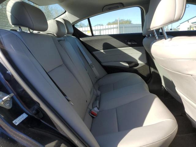 19UDE2F72GA021537 Acura Ilx Premium Tech