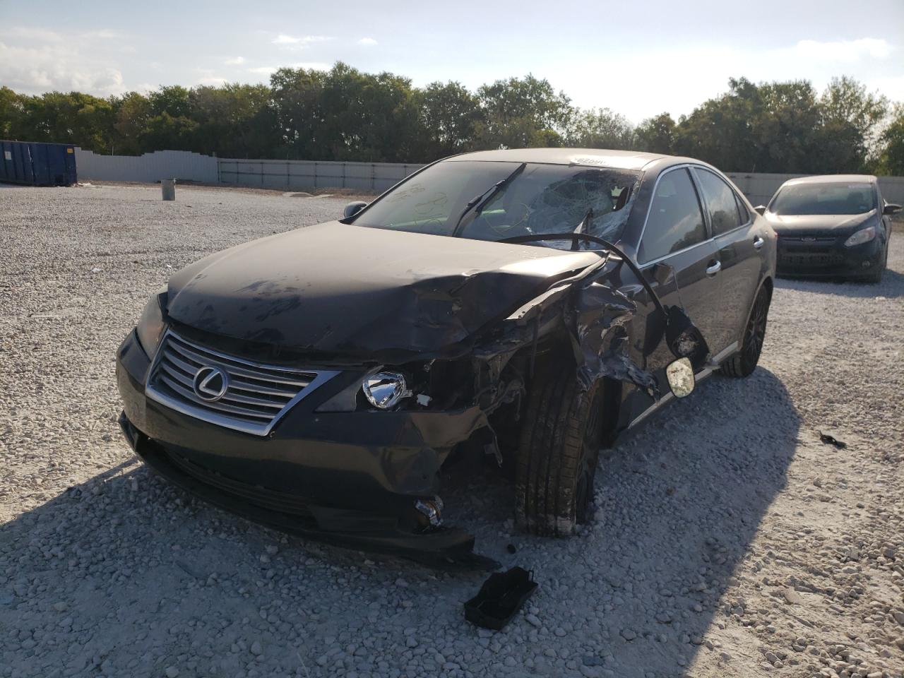 2011 Lexus ES - Image 2