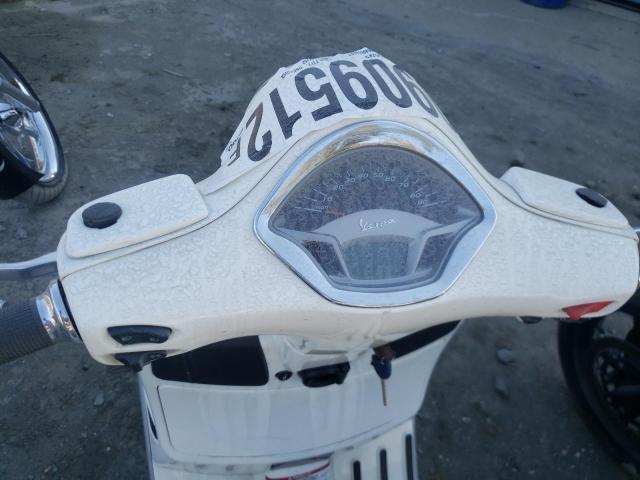 2016 VESPA GTS 300 SU ZAPM459L6G5101152