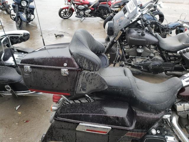 2011 HARLEY-DAVIDSON FLTRU 1HD1KGM18BB667558