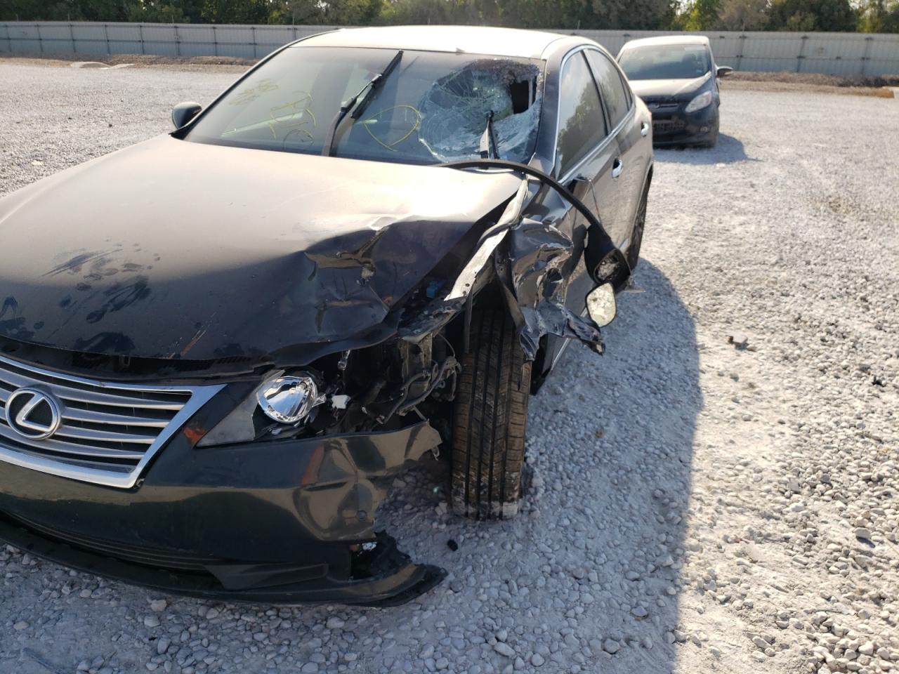 2011 Lexus ES - Image 9