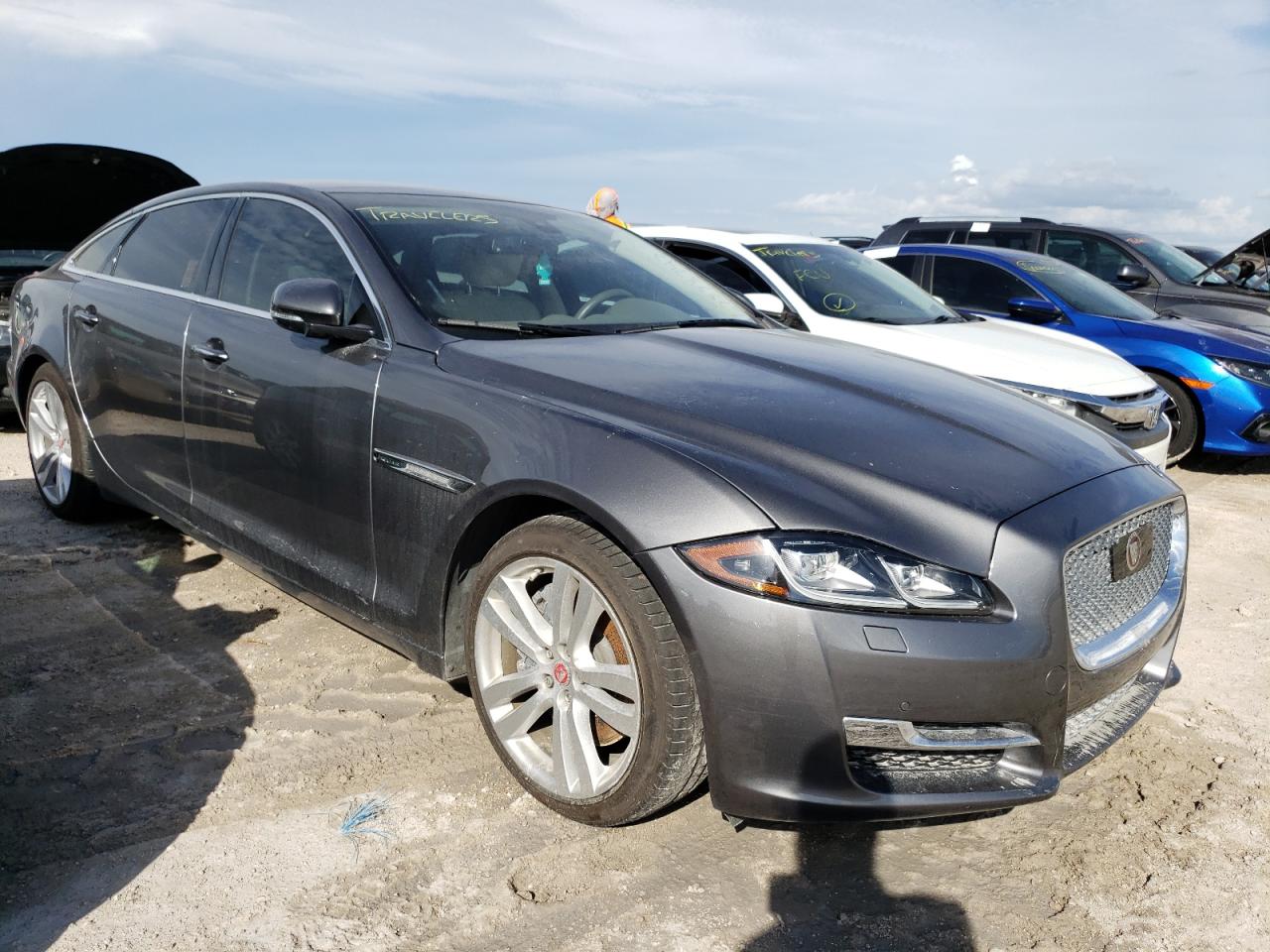 SAJWA2G73H8W10754 JAGUAR XJL PORTFO 2017