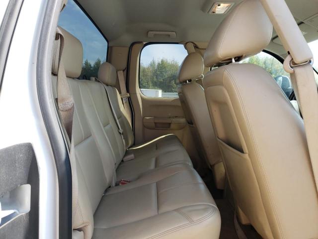 1GT220CG8DZ395364 GMC Sierra K2500 Sle