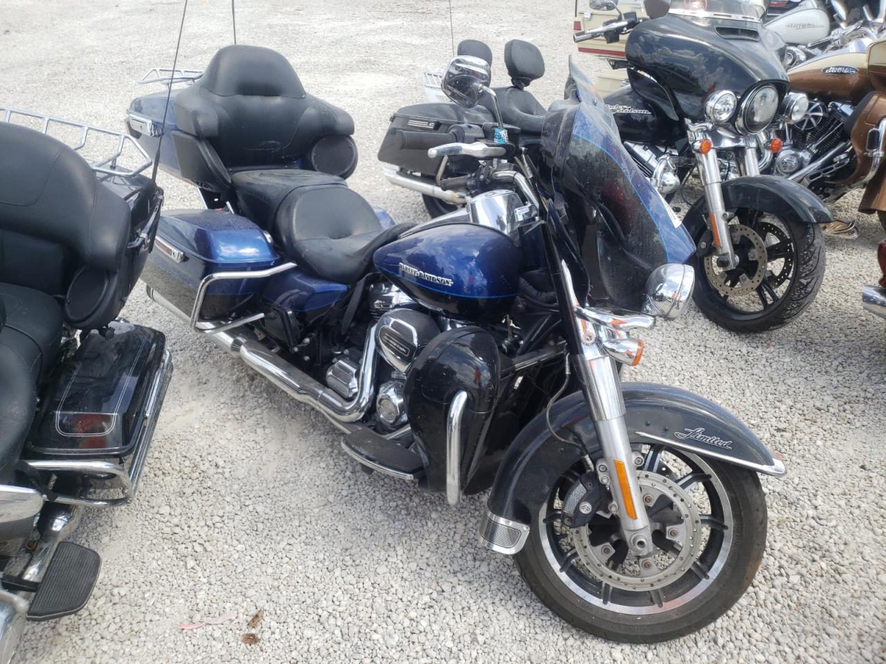 1HD1KKD18HB664140 HARLEY-DAVIDSON FLHTKL ULT 2017