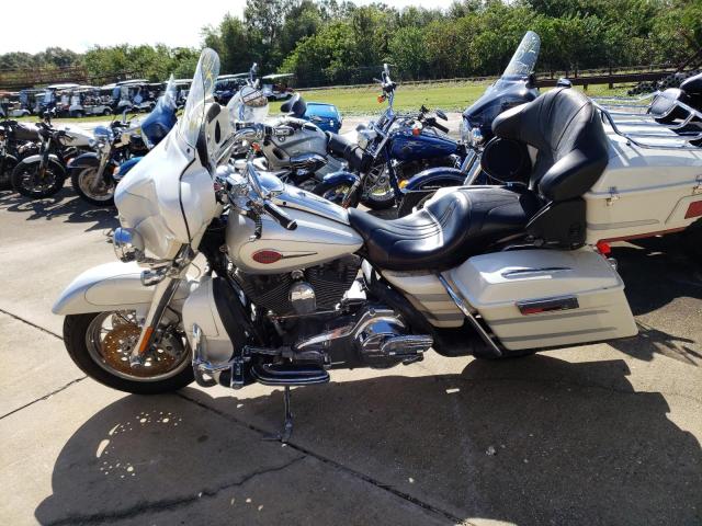 2008 HARLEY-DAVIDSON FLHTCUSE3 1HD1PR8188Y955206