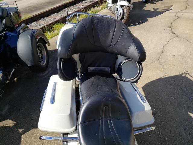 2008 HARLEY-DAVIDSON FLHTCUSE3 1HD1PR8188Y955206