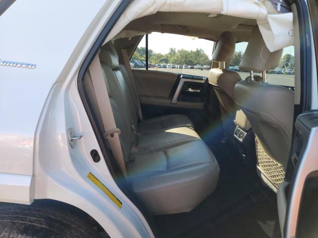 2016 TOYOTA 4RUNNER SR - JTEBU5JR7G5331576
