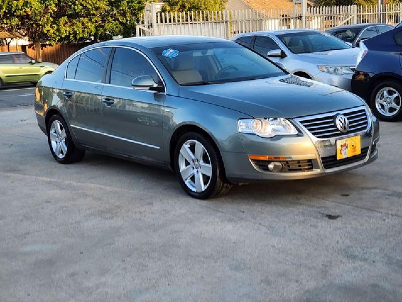 2007 Volkswagen Passat 2.0T VIN: WVWAK73C87P137301 Lot: 63407562