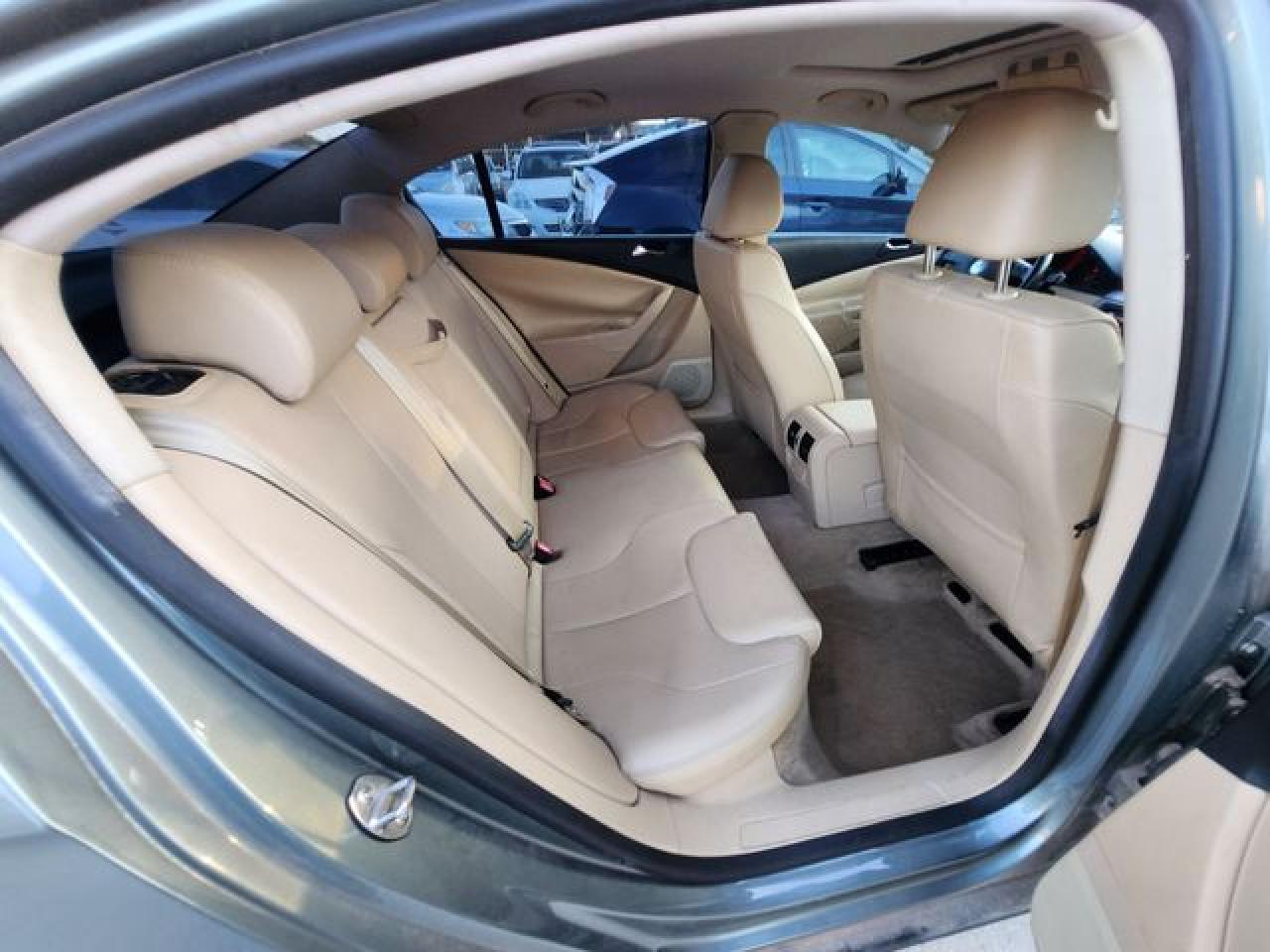 2007 Volkswagen Passat 2.0T VIN: WVWAK73C87P137301 Lot: 63407562
