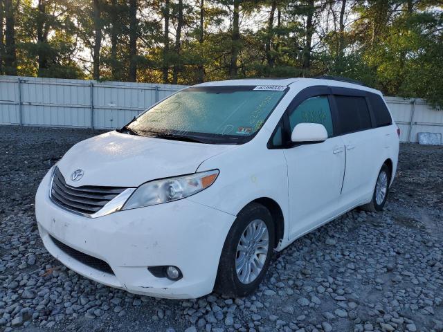 VIN 5TDYK3DC3DS358635 2013 TOYOTA SIENNA no.2