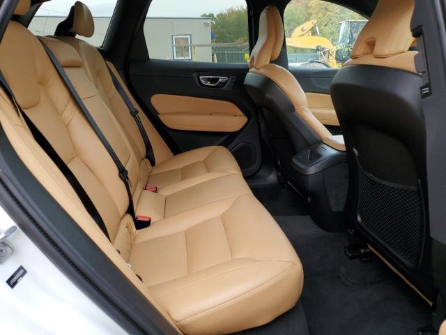 2019 VOLVO XC60 T5 LYV102RK0KB200080