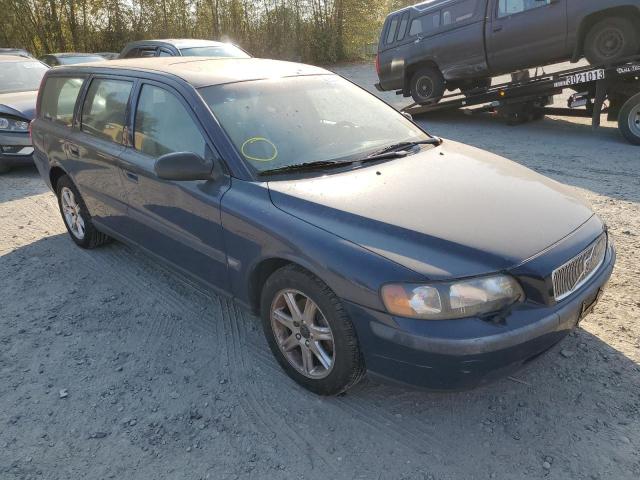 Salvage cars for sale from Copart Arlington, WA: 2002 Volvo V70 2.4T