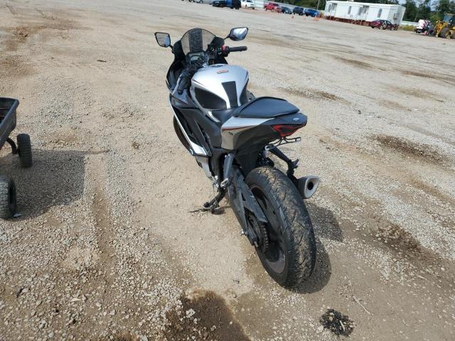 2020 YAMAHA YZFR3 A MH3RH18Y9LK003179
