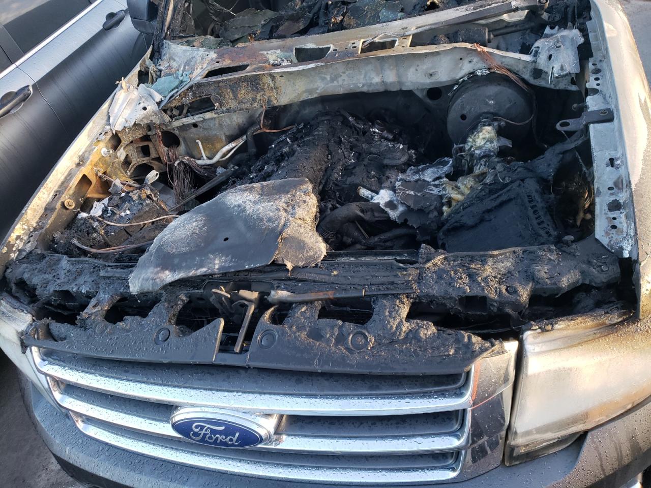 FORD EXPEDITION EL XLT