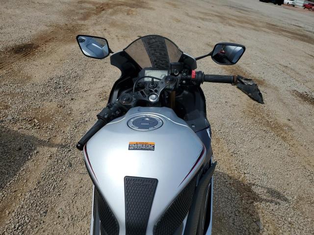 2020 YAMAHA YZFR3 A MH3RH18Y9LK003179