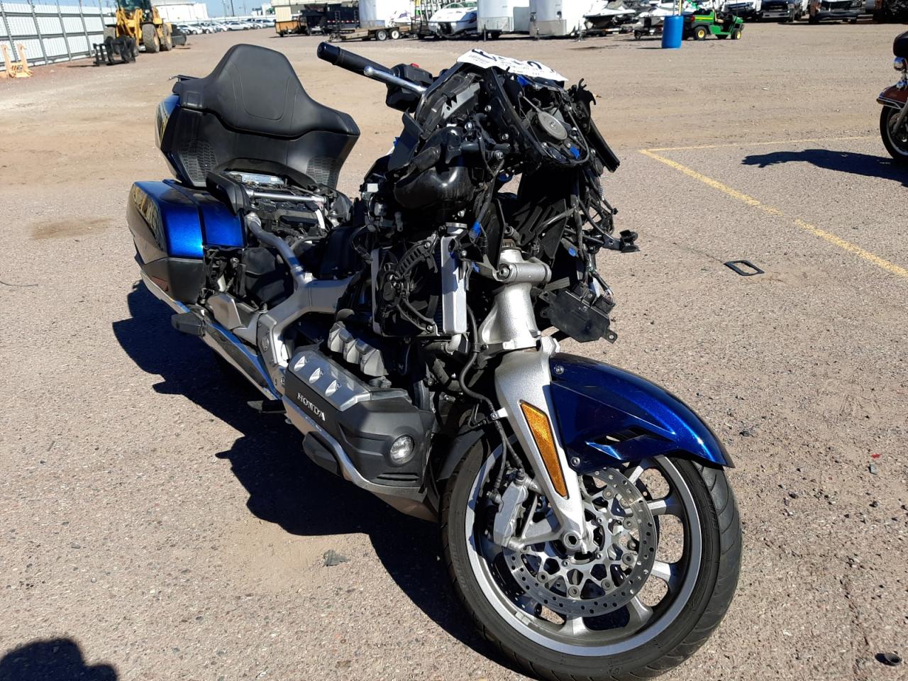 JH2SC7900JK001786 HONDA GL1800 2018