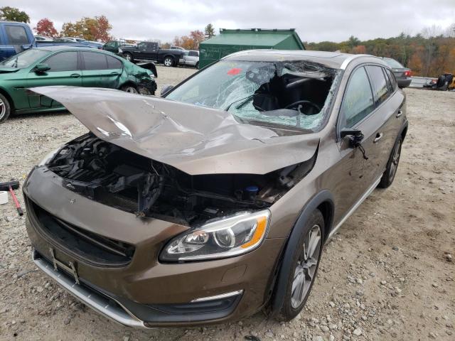 2015 VOLVO V60 CROSS - YV4612HM7F1000037