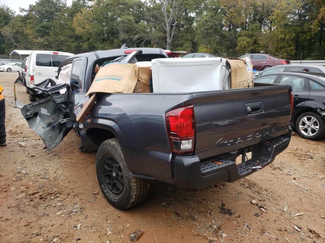 2020 Toyota Tacoma - Image 3