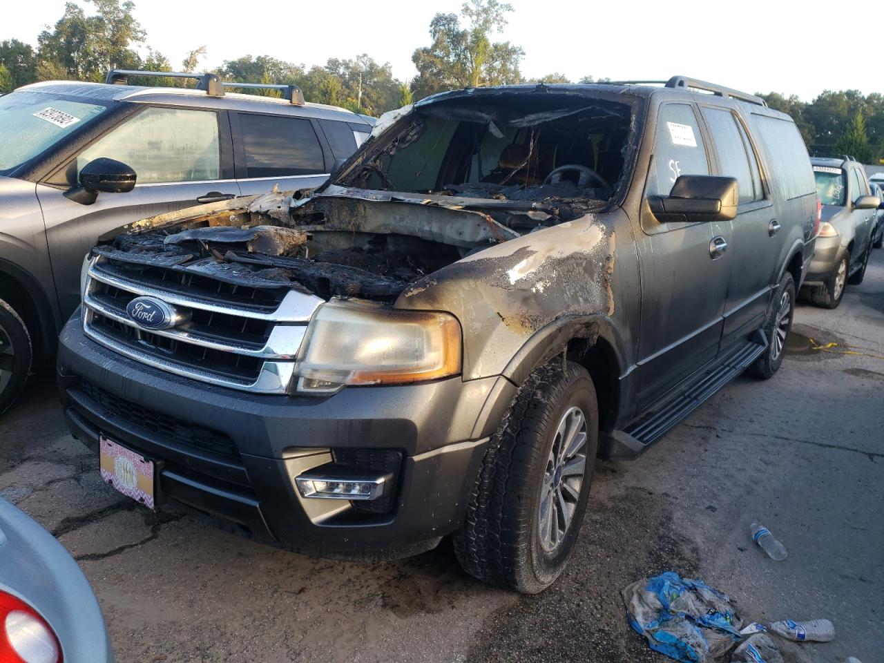 FORD EXPEDITION EL XLT