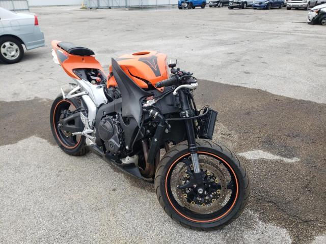 2006 HONDA CBR600 RR - JH2PC37046M304163