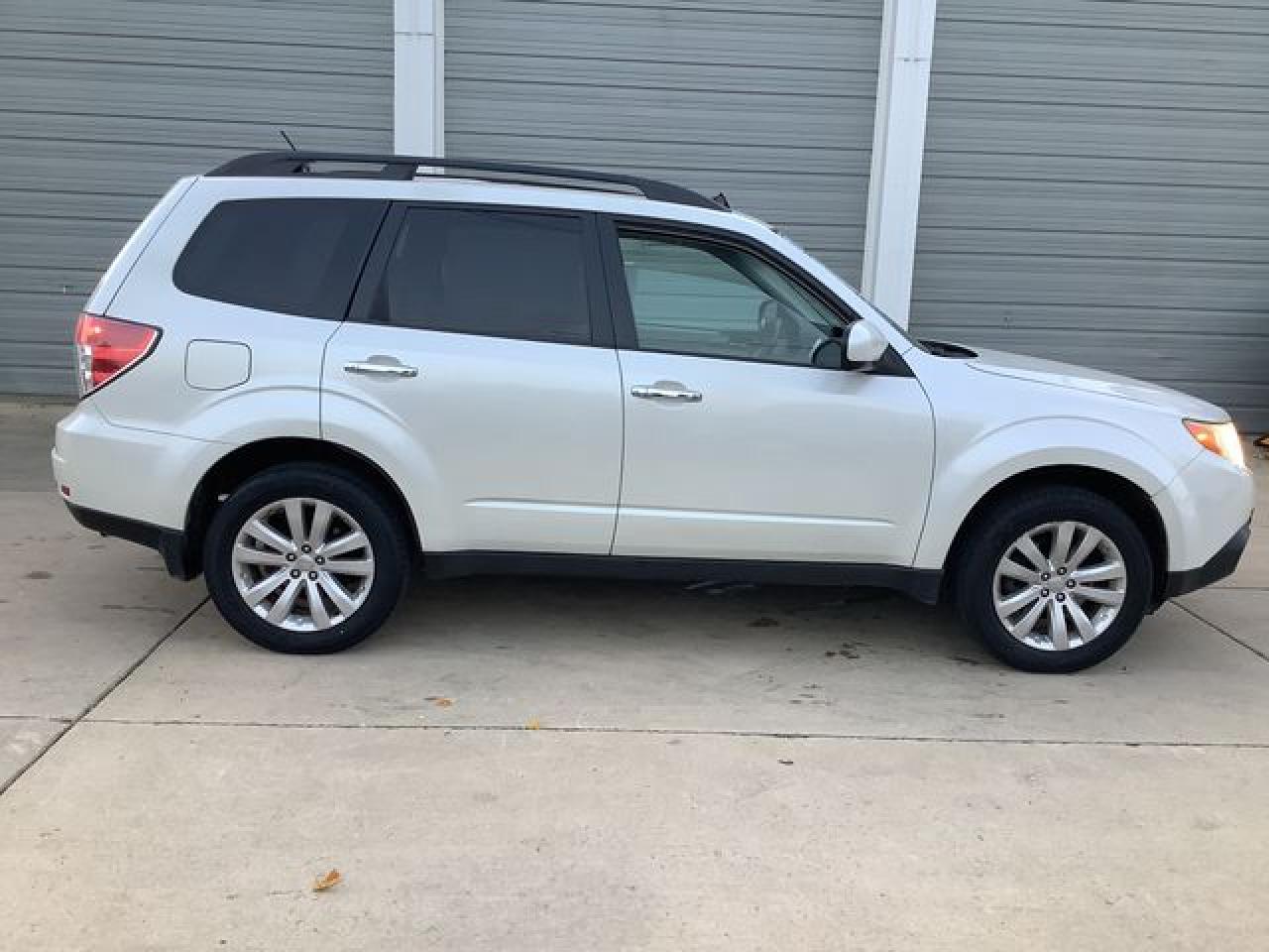 2011 Subaru Forester 2.5X Premium VIN: JF2SHBDC1BH738574 Lot: 63778862