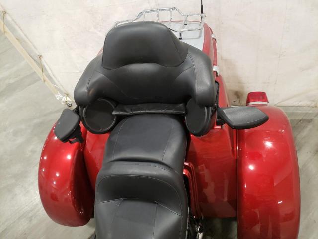 2019 HARLEY-DAVIDSON FLHTCUTG 1HD1MAF10KB856323