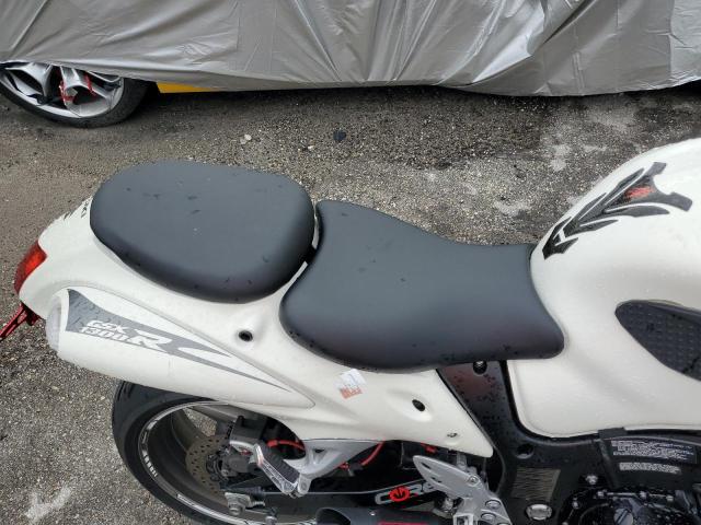 2011 SUZUKI GSX1300 R JS1GX72AXB2101072