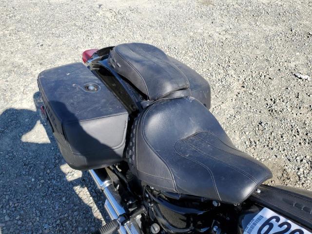 2019 HARLEY-DAVIDSON FLHC 1HD1YAJ68KB061768