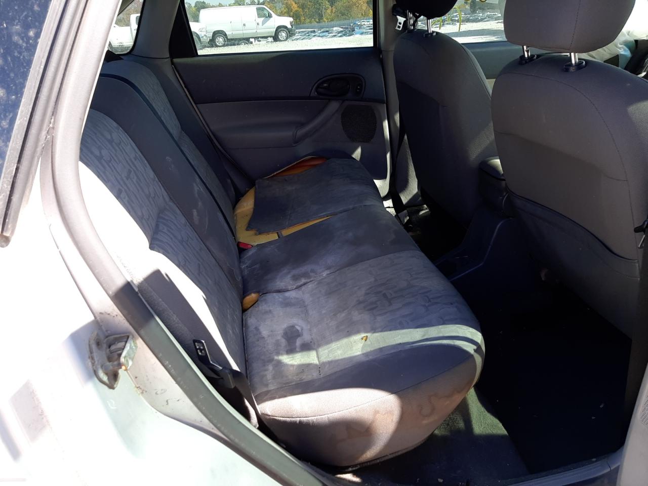 2005 Ford Focus Zx4 VIN: 1FAFP34N05W237787 Lot: 71626565