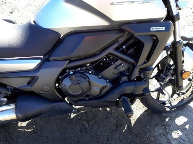 2015 HONDA CTX700 N JH2RC6804FK100337