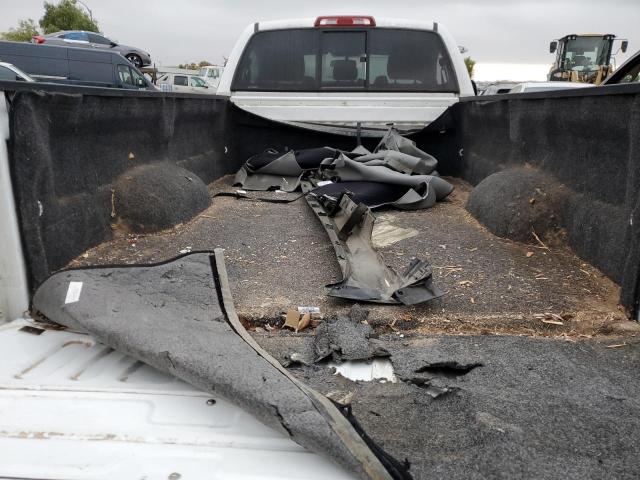 2017 TOYOTA TUNDRA SR 5TFNY5F1XHX215884