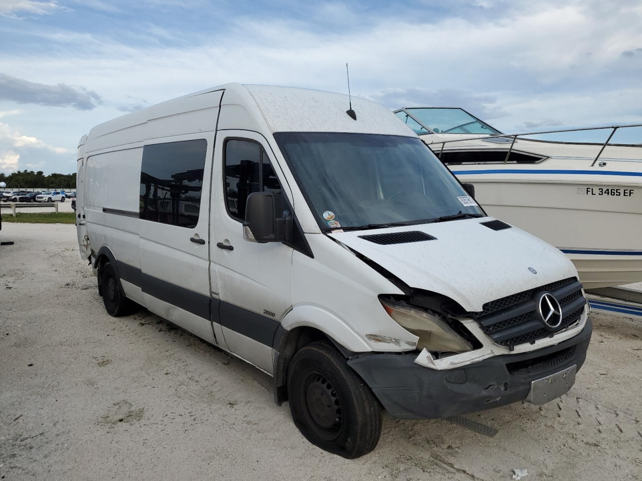 Mercedes Benz Sprinter 2500