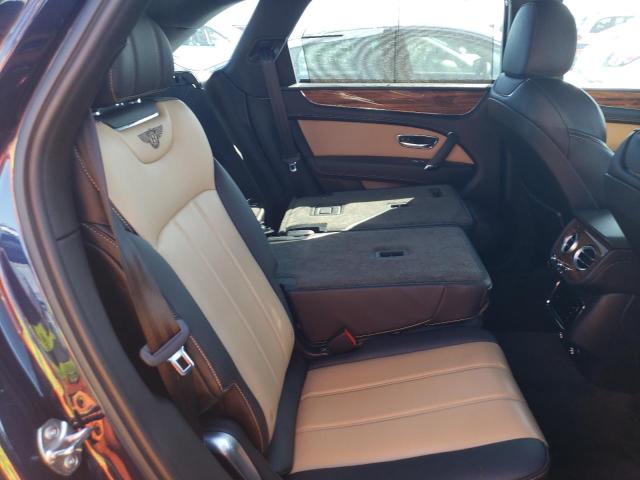 2018 BENTLEY BENTAYGA SJAAC4ZV3JC018477