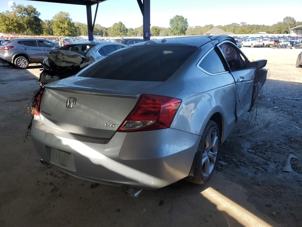 1HGCS2B8XCA003168 2012 Honda Accord Exl