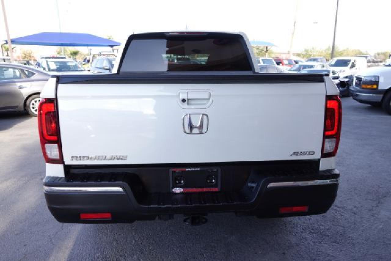 2018 Honda Ridgeline Sport VIN: 5FPYK3F18JB001910 Lot: 63911102