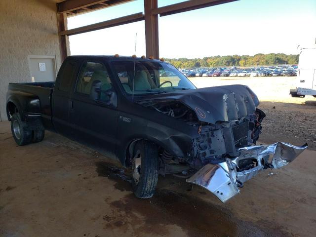 Salvage Trucks for sale at auction: 2000 Ford F350 Super