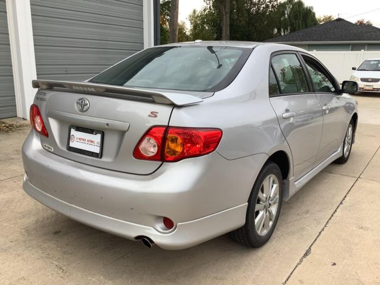 2010 Toyota Corolla Base VIN: 2T1BU4EE3AC456252 Lot: 63968452