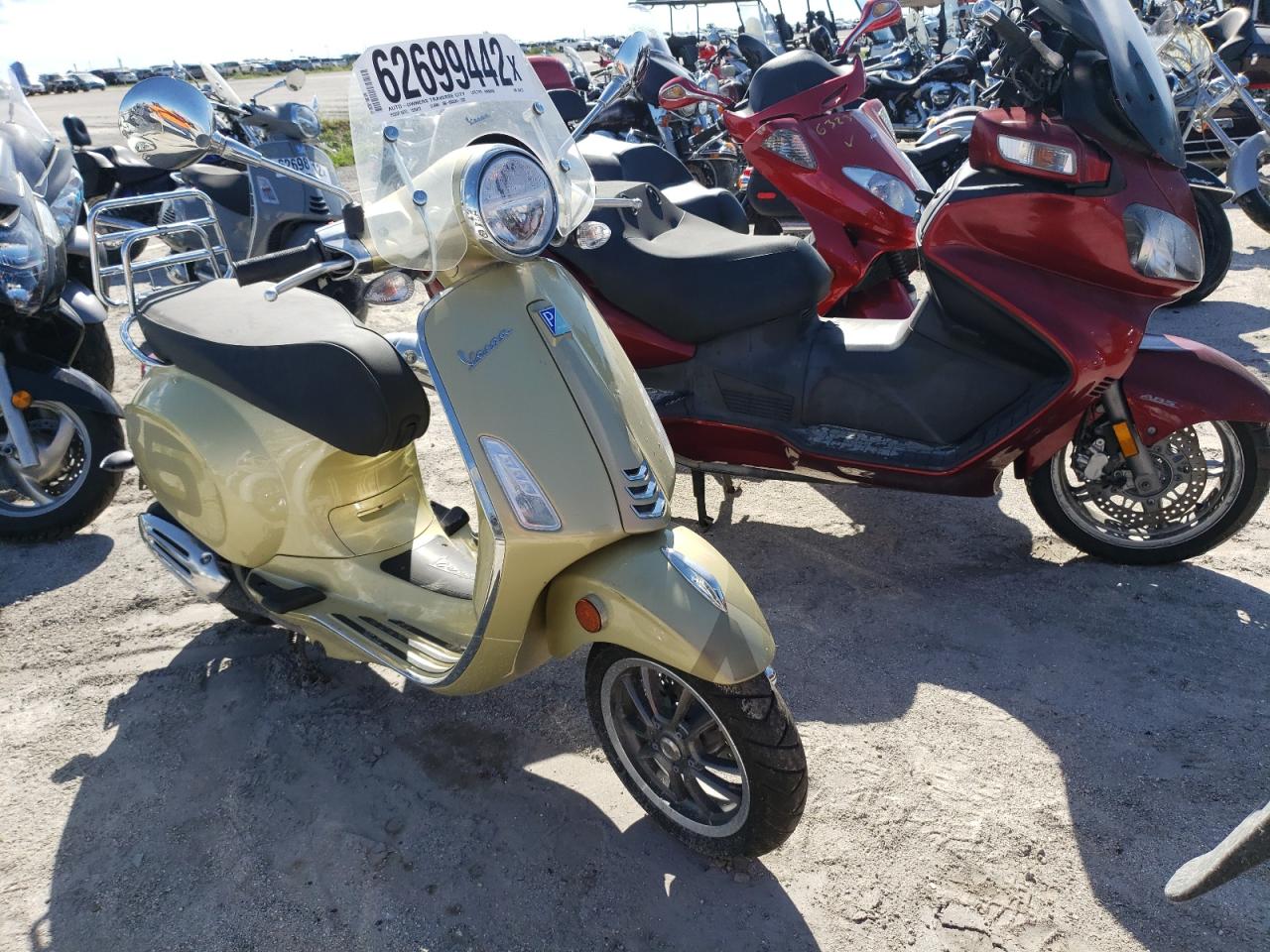 ZAPM818G4M5904717 VESPA 150 2021
