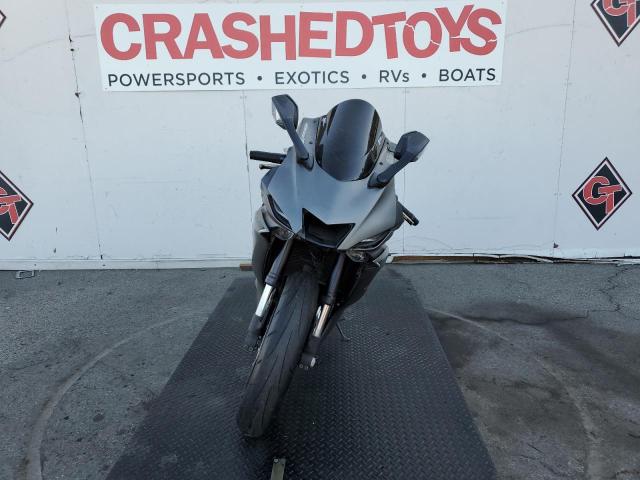 2018 YAMAHA YZFR6 C JYARJ28Y1JA001742