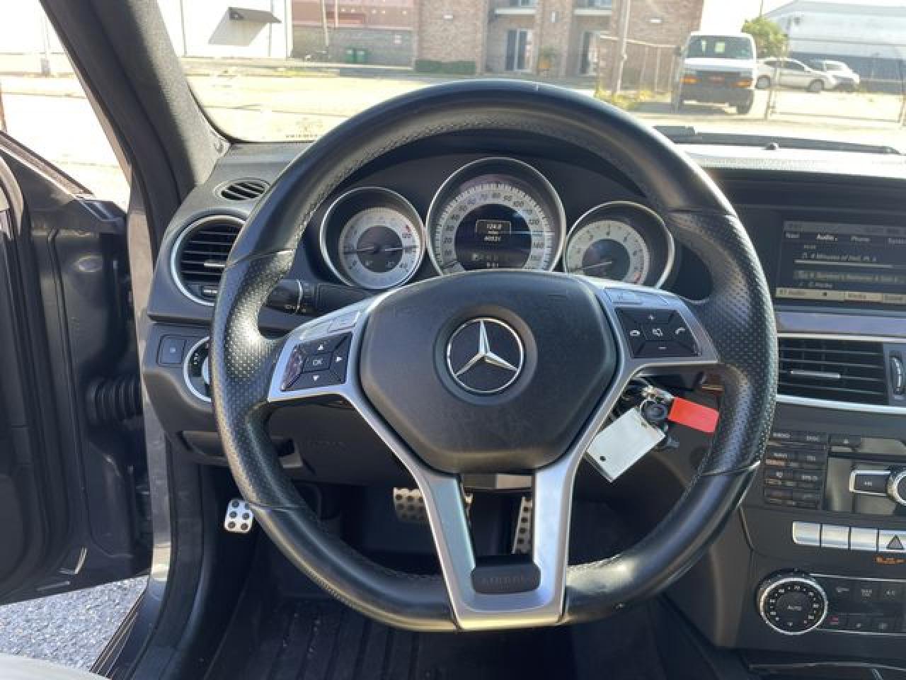 2014 Mercedes-Benz C 250 VIN: WDDGF4HBXEA949931 Lot: 63968532