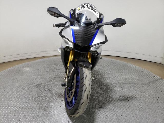 2017 YAMAHA YZFR1M JYARN40E4HA000709