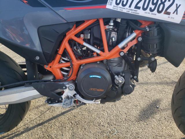 2022 KTM 690 SMC R VBKLSV404NM724710