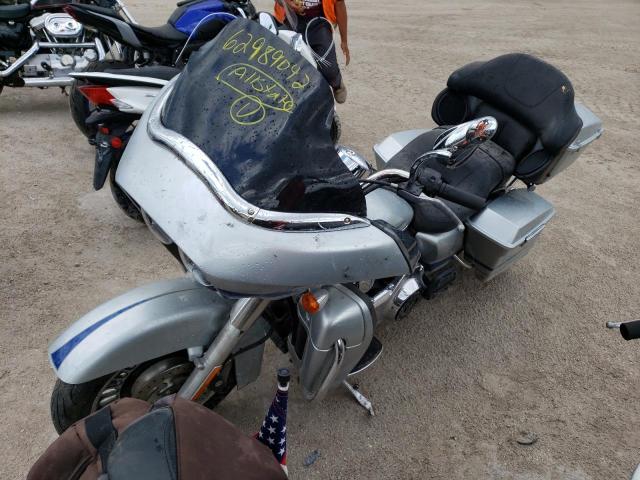 2011 HARLEY-DAVIDSON FLTRU 1HD1KGM10BB649460
