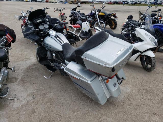 2011 HARLEY-DAVIDSON FLTRU 1HD1KGM10BB649460
