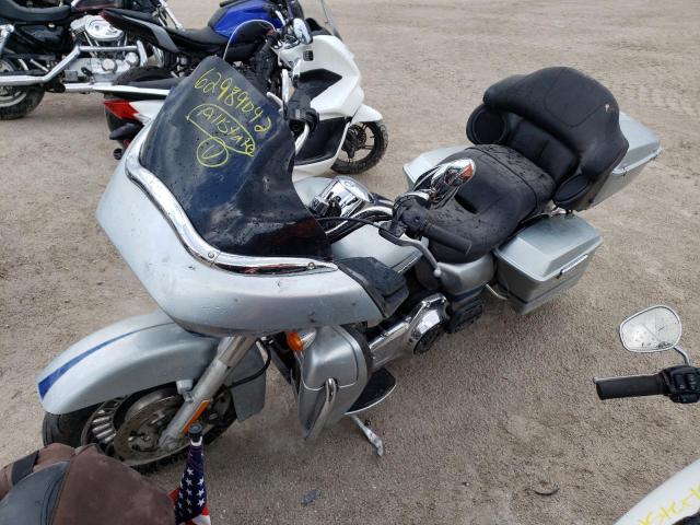 2011 HARLEY-DAVIDSON FLTRU 1HD1KGM10BB649460