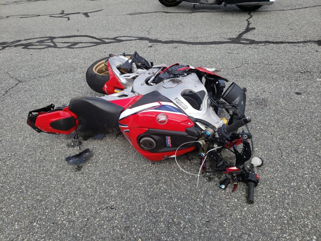 JH2SC7772KK200047 HONDA CBR1000 S 2019