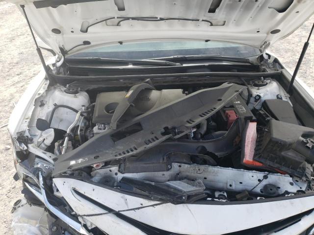 2018 TOYOTA UK 4T1B11HK5JU080161